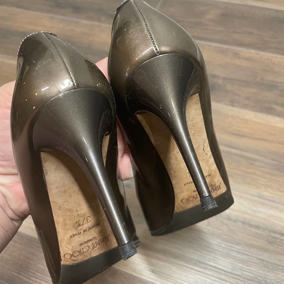 Jimmy Choo Size 37.5 US 7.5 Patent Leather Pumps Heels Metallic Gray Pointed Toe - Picture 5 of 8